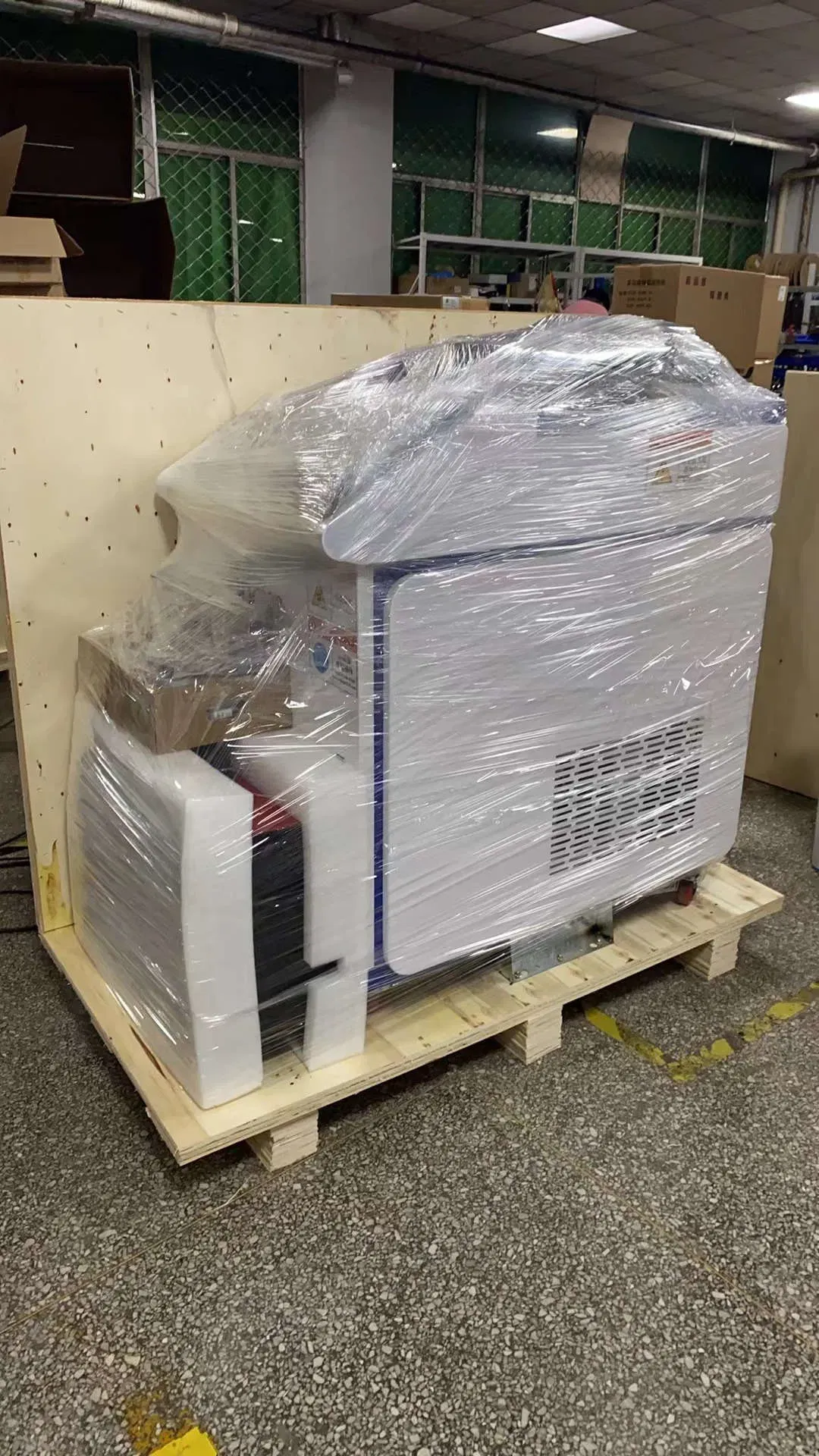 Профессиональная лазерная сварочная установка для металла 2