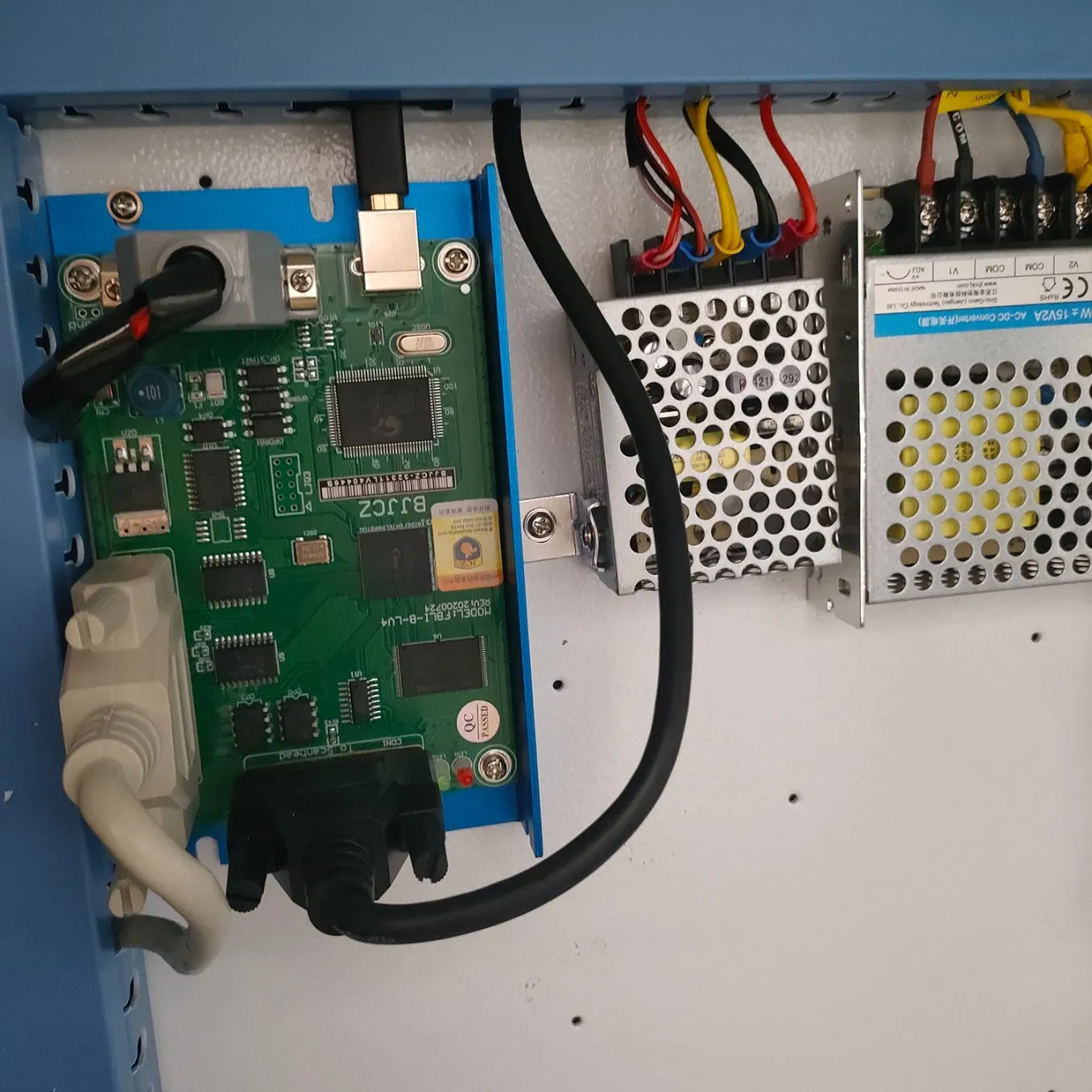 Лазерная маркировочная машина XH-C-30W с волоконным лазером 4