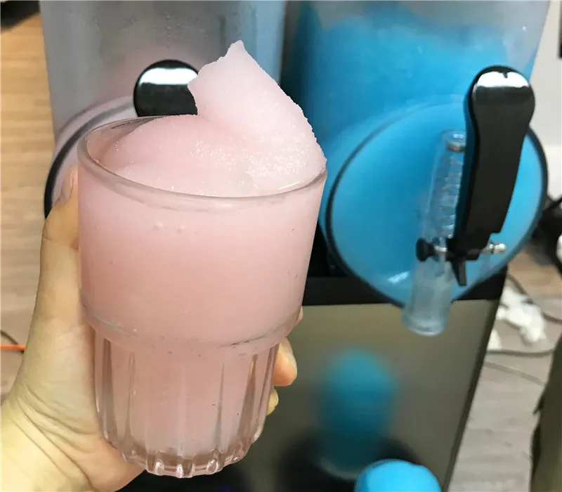 Профессиональная машина для замороженных напитков и мороженого 5