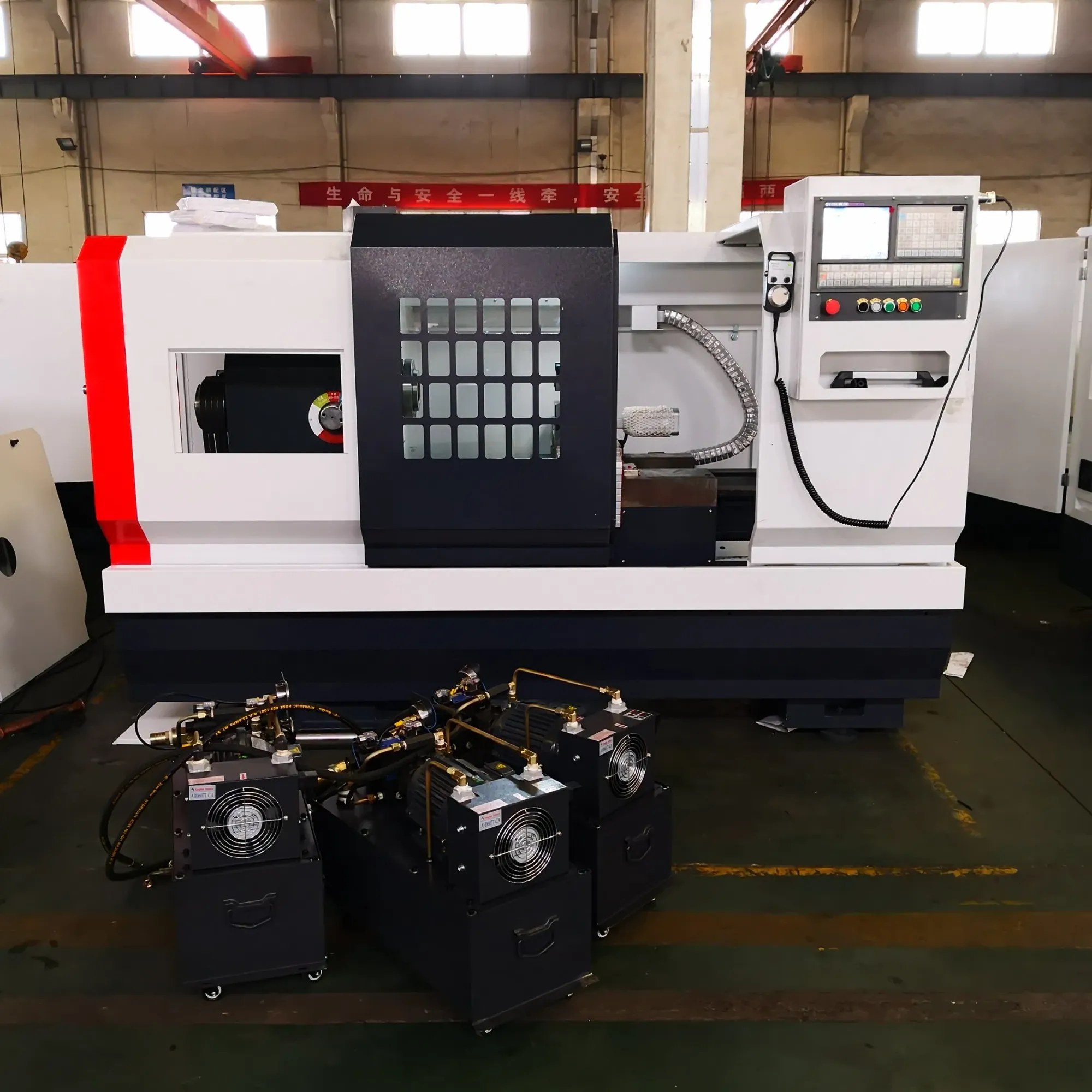 Миниатюрный горизонтальный токарный станок Ck6150 с ЧПУ