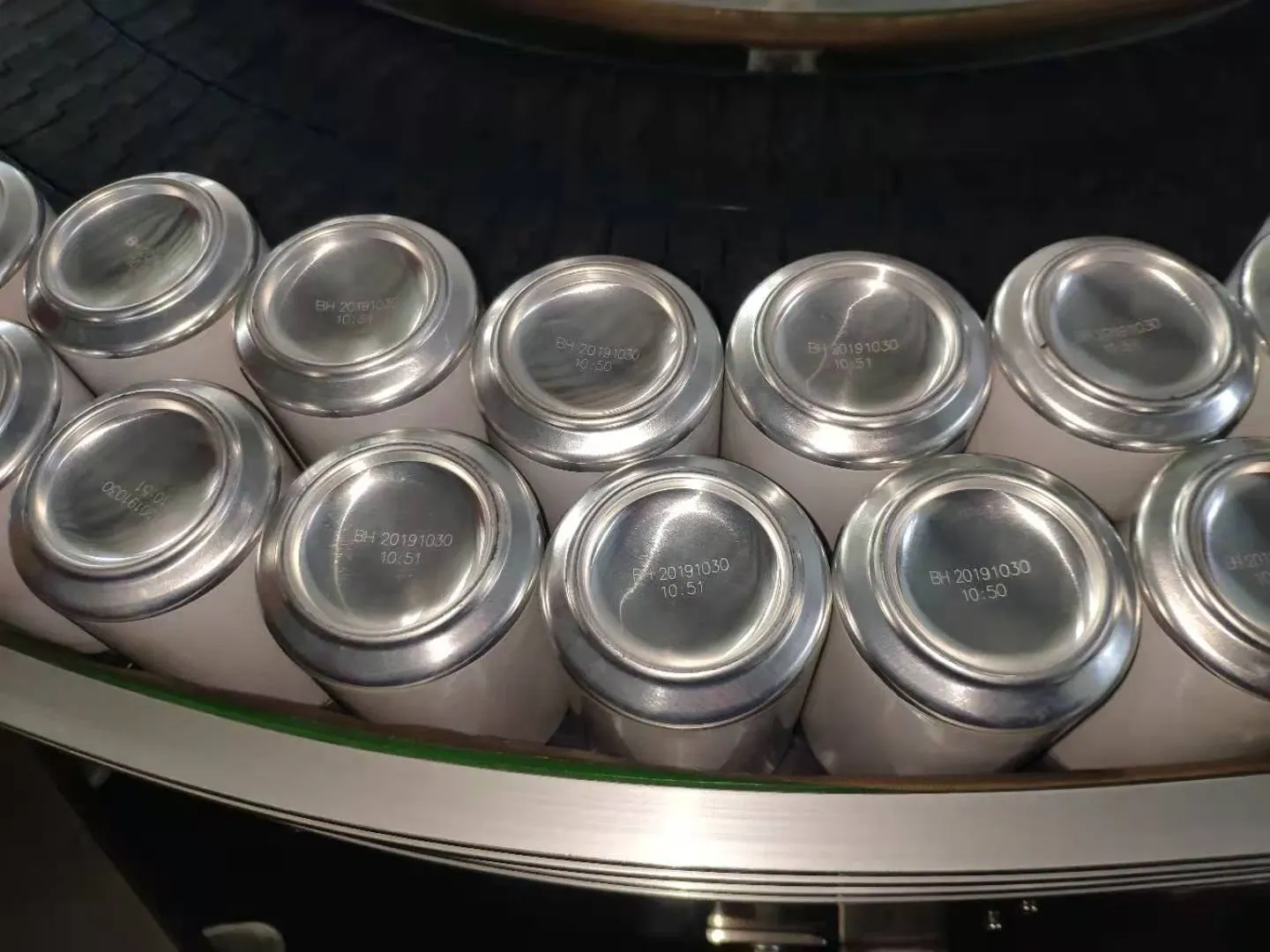 Профессиональная лазерная машина кодирования для упаковки линии розлива напитков 2