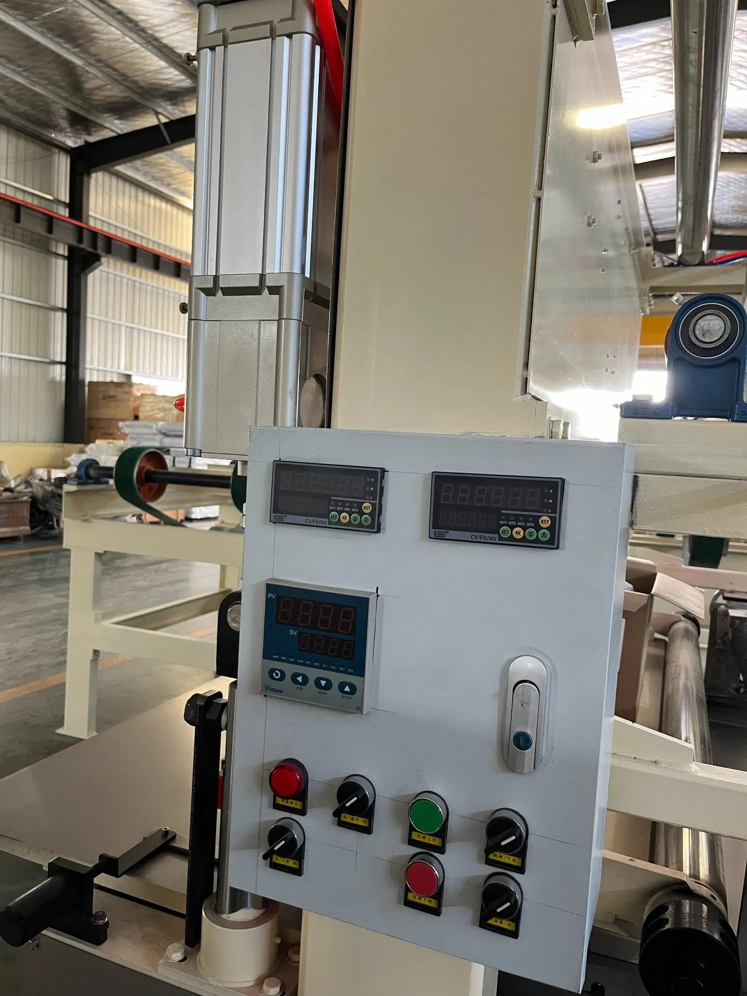 Оборудование для производства гипсокартонных панелей 5