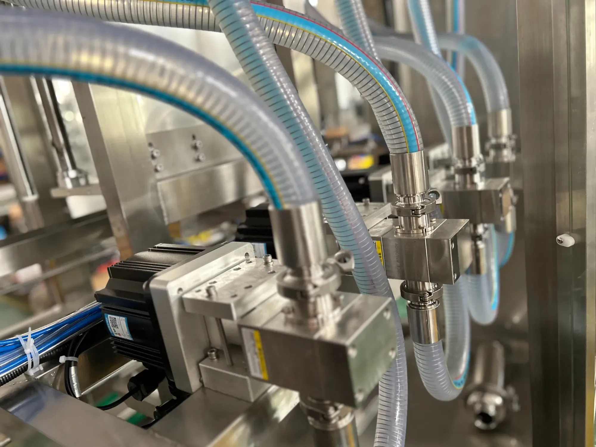 Автоматический заполняющий станок для химических бочек с управлением ПЛК 6