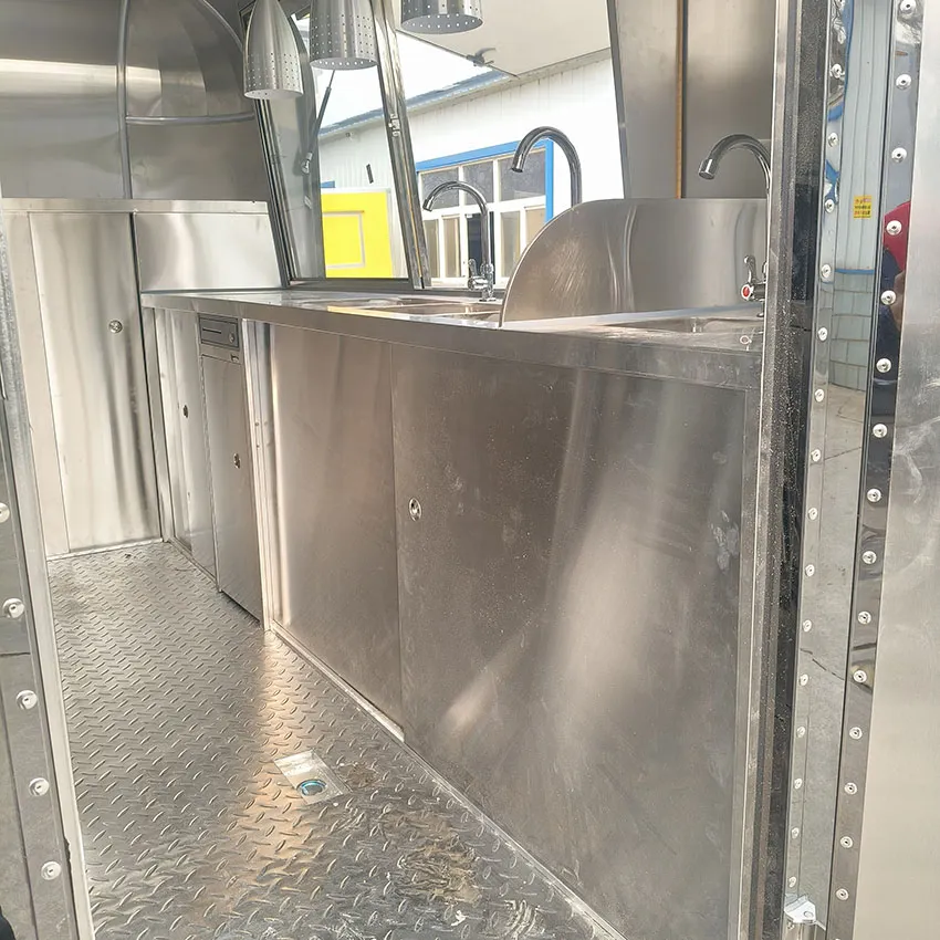 Мобильная кухня для барбекю высокой вместимости, киоск для закусок и кондитерских изделий, фуд-трейлер 5