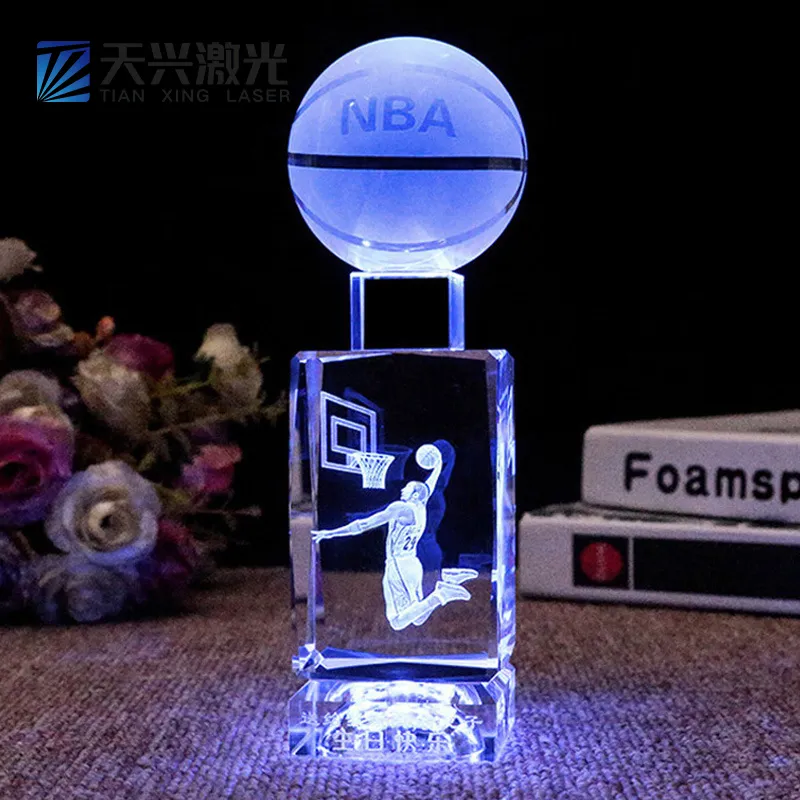 Высокая эффективность 3D кристальной портретной печати 3D стеклянной лазерной гравировальной машины 4