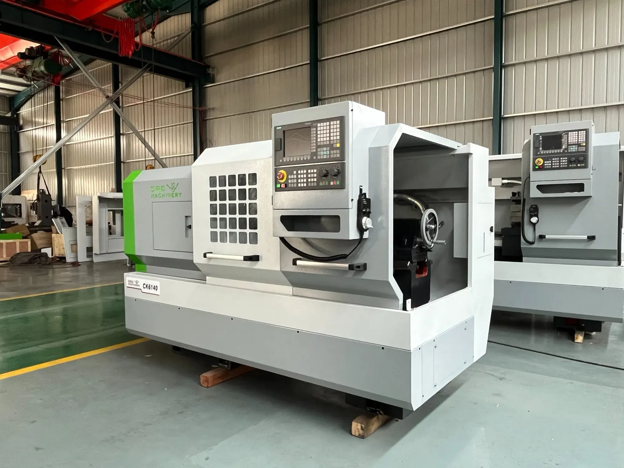 Высокоэффективный токарный станок CK6150 с ЧПУ 4
