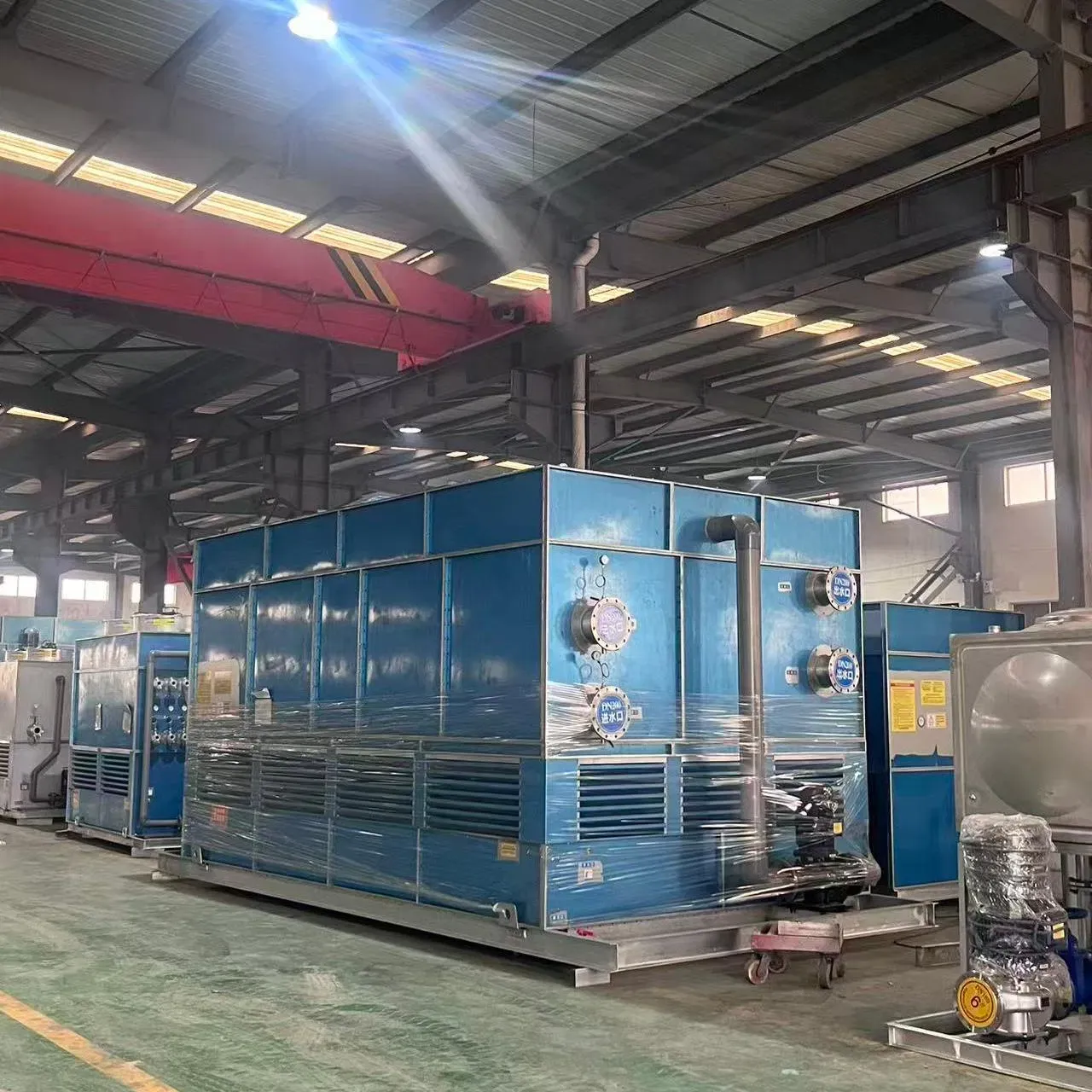 Высокоэффективный закрытый контурный охладитель жидкости испарительной охлаждающей башни 1000RT 2