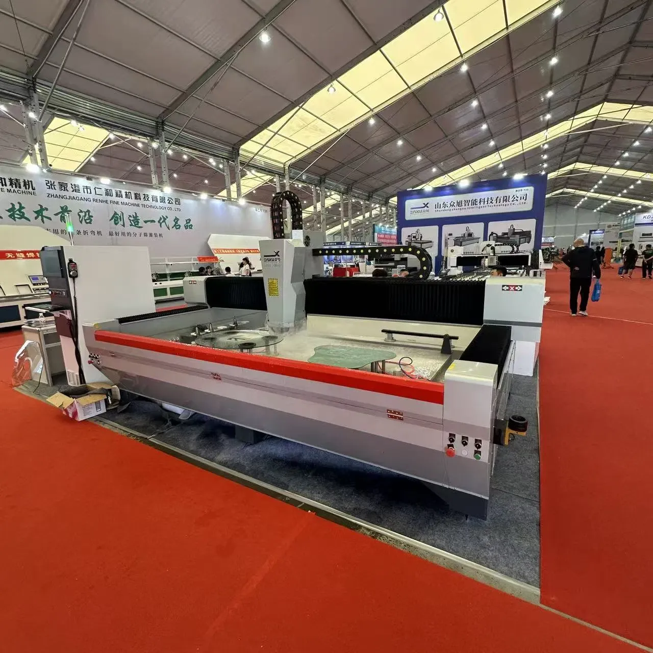 Высокопроизводительная фрезерная машина для нарезки стекла 5