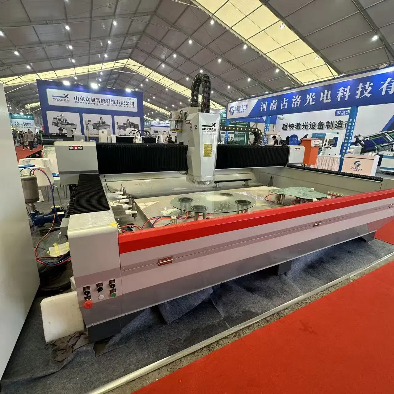 Высокопроизводительная фрезерная машина для нарезки стекла 6