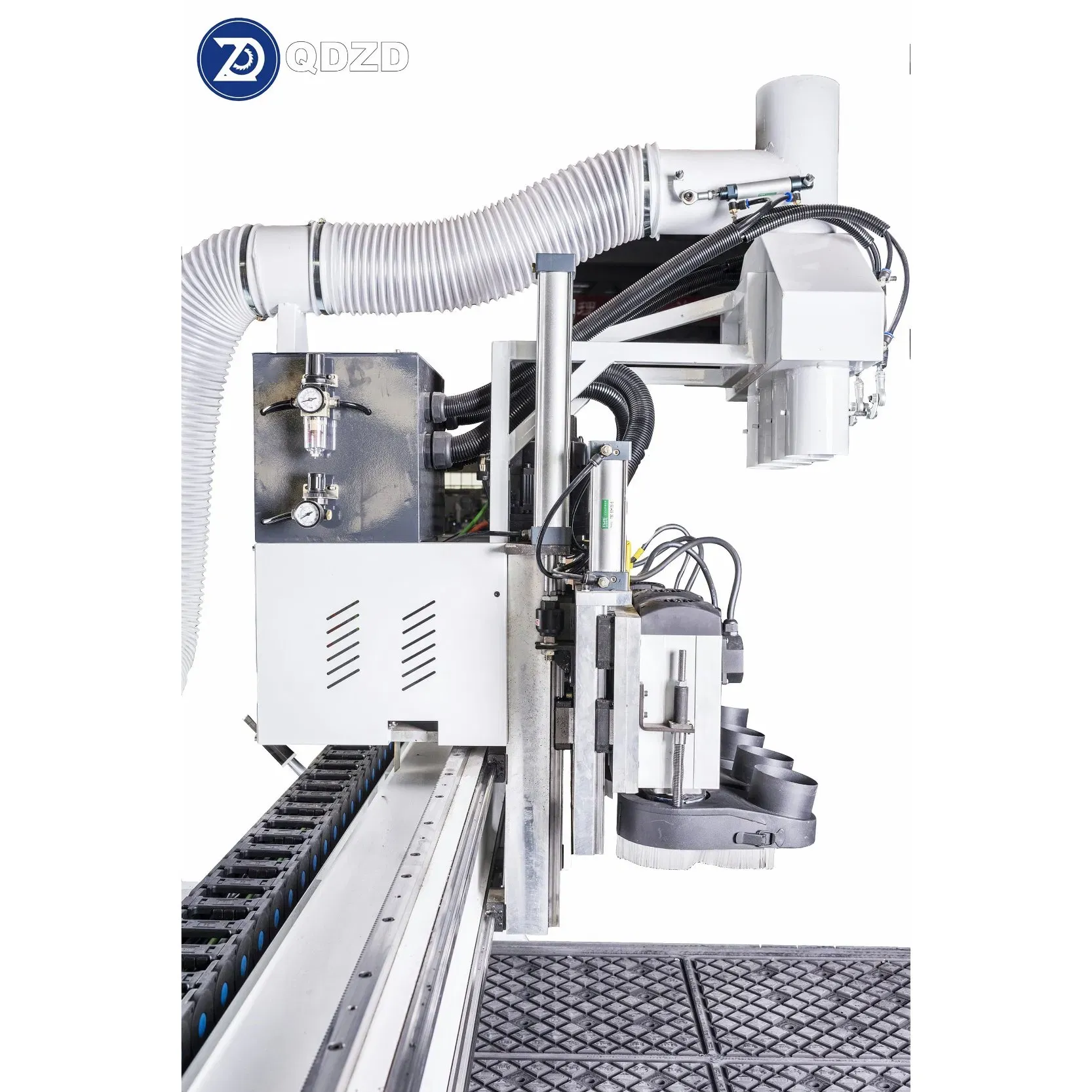 Высокоточный 4-Head ЧПУ фрезер для деревообработки и МДФ ZD1325 4