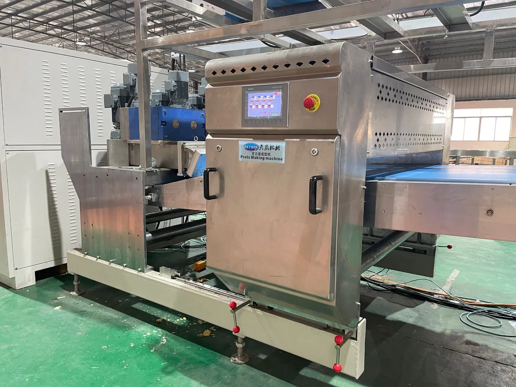 Автоматическая линия по производству кукурузных печений и кренделей 3