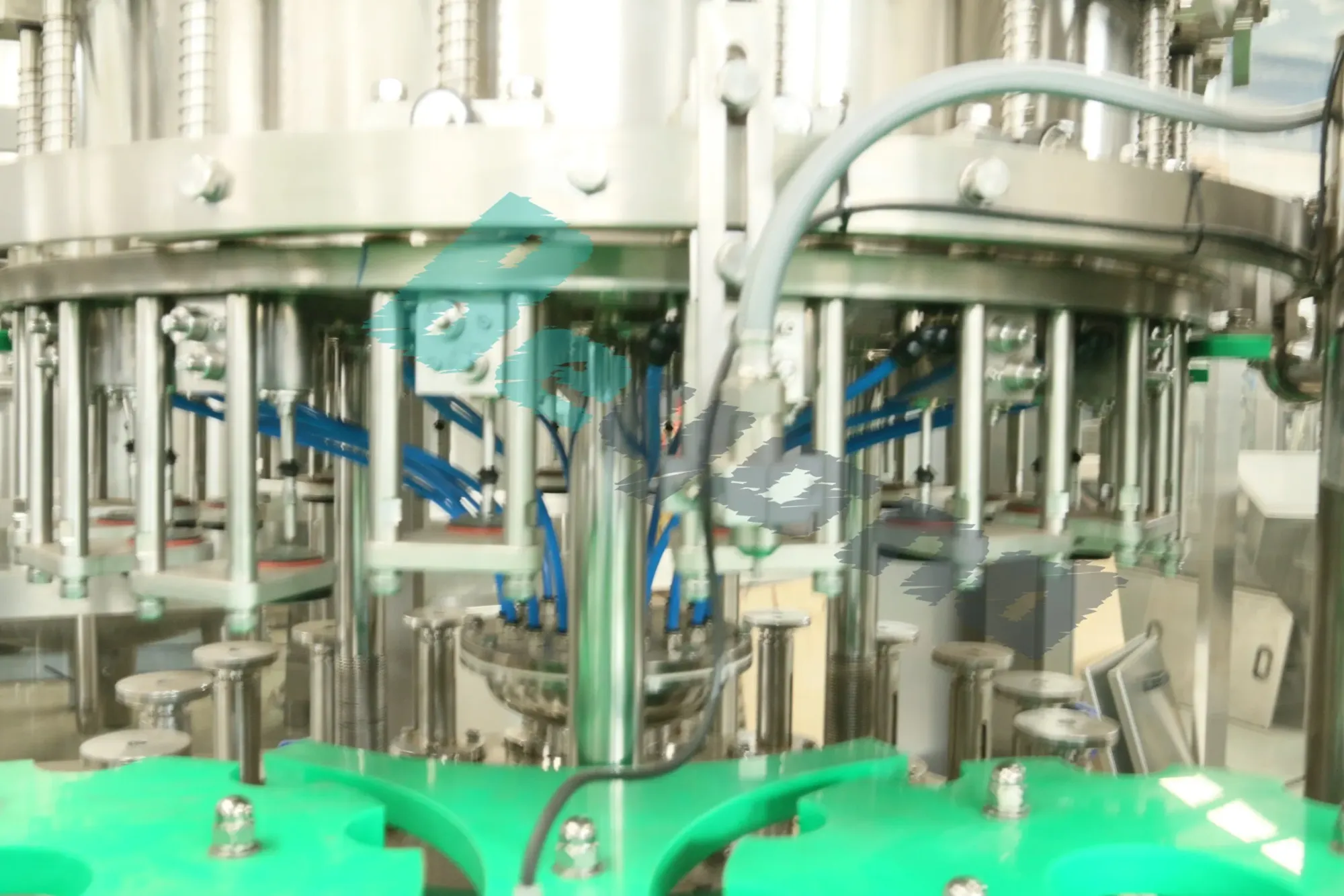 Высококачественная машина для мойки, наполнения, укупорки и розлива алкоголя 6