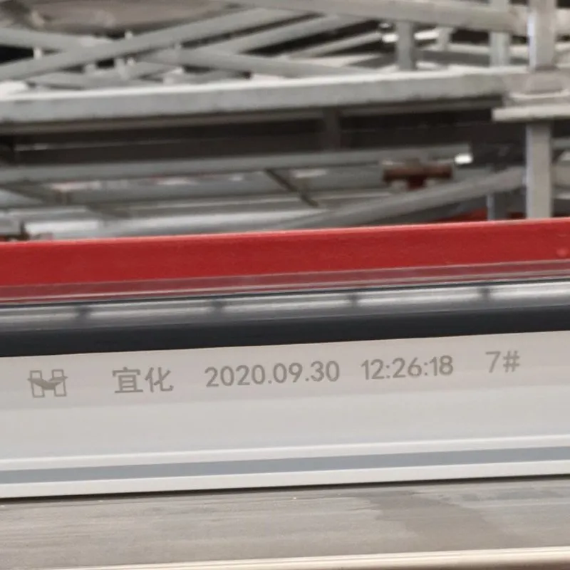 Высокоскоростной волоконный лазерный маркировочный станок для труб из ПНД/ПВХ 5