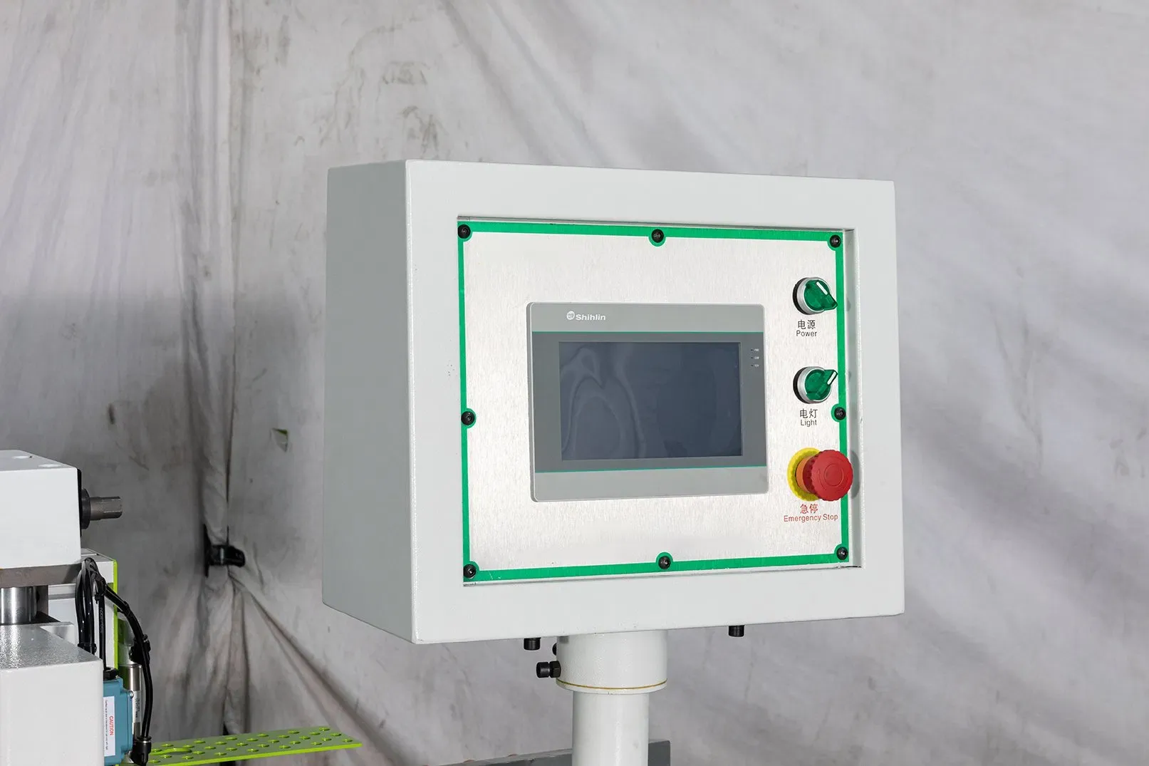 Автоматическая кромкооблицовочная машина для мебели 6