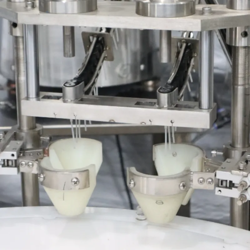 Горячая продажа автоматического вертящегося столика маленькой 5ml 10ml 50ml бутылки для духов, жидкостного вакуумного наполнения, капсуляции и маркировки машины 3