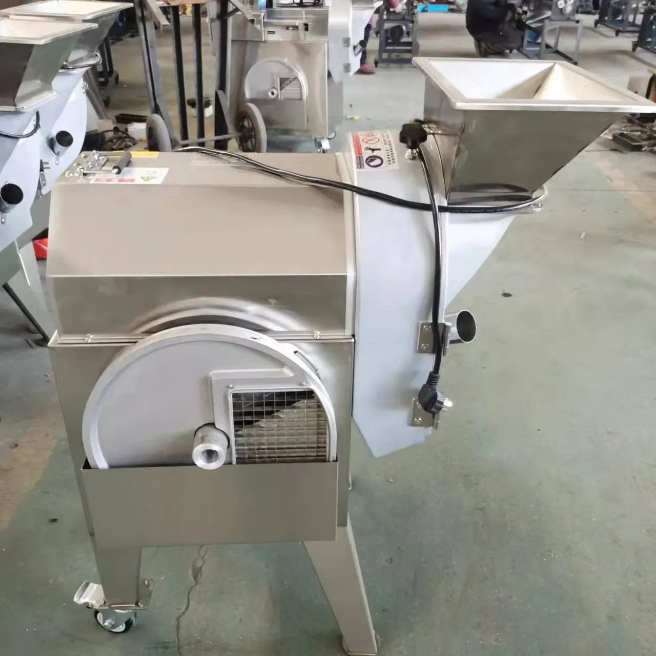 Промышленная машина для нарезки овощей и фруктов 4