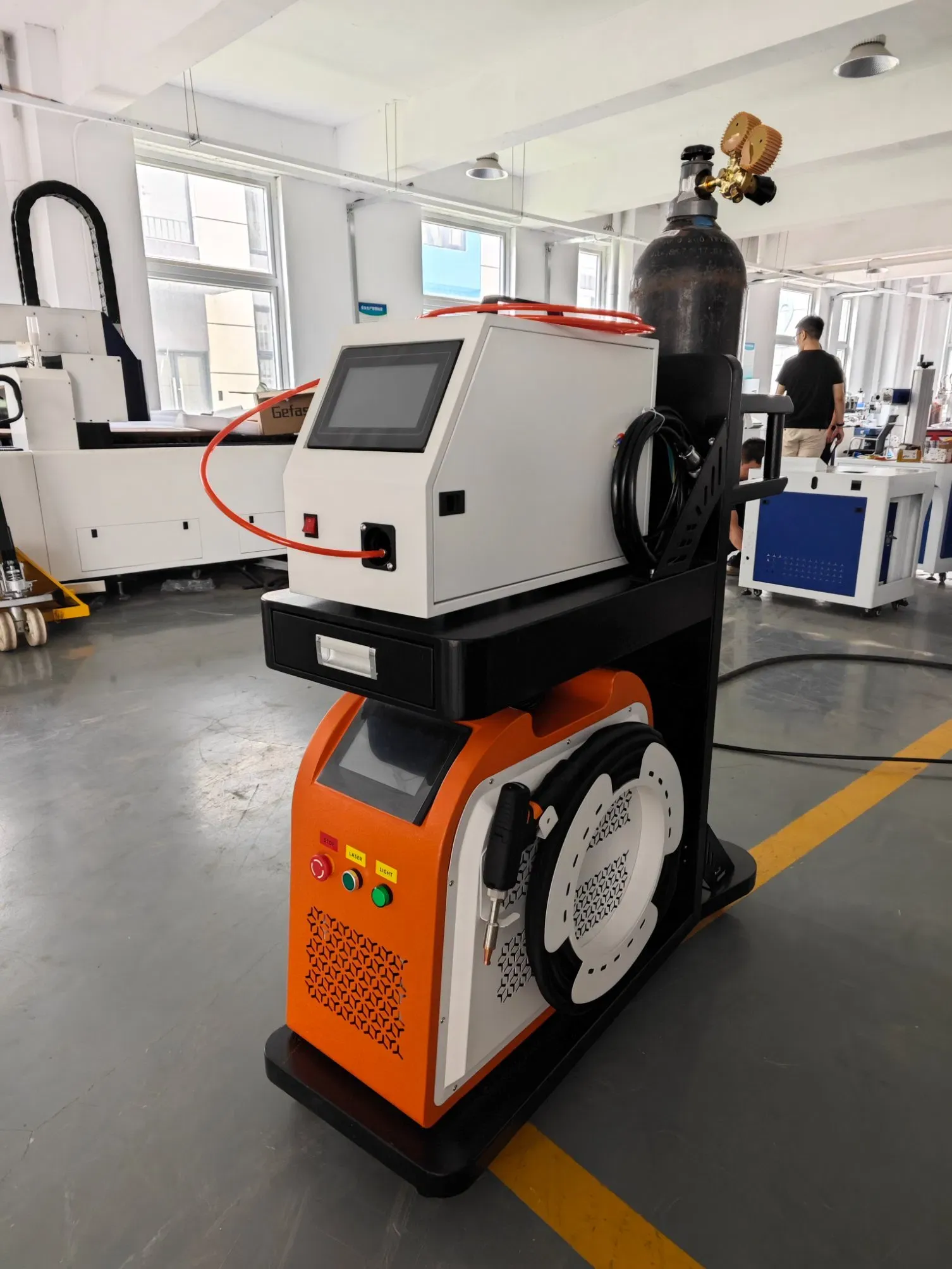 Промышленная лазерная сварочная машина с воздушным охлаждением 2