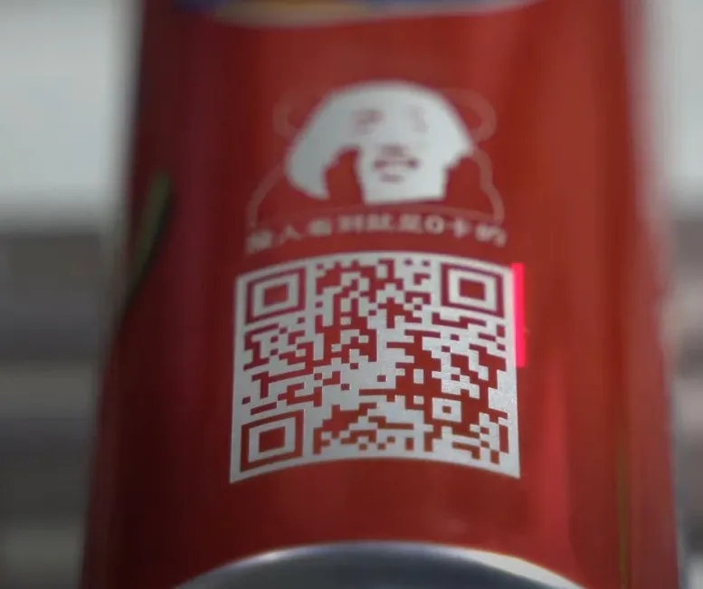 Автоматический лазерный маркер Jpt 20W 30W 50W волоконный лазерный летящий маркировочный станок с конвейерной лентой 3