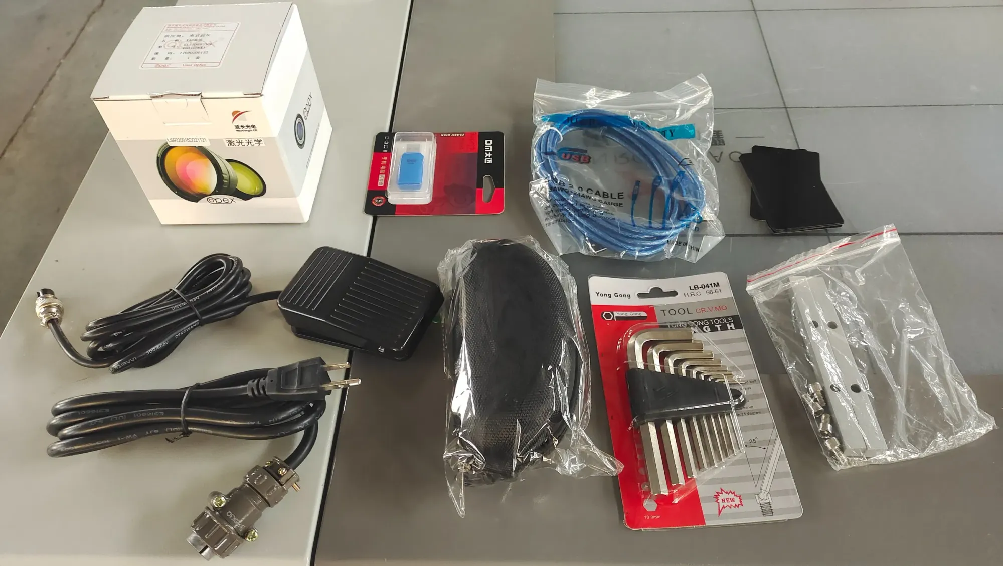 Профессиональный лазерный принтер 60W JPT MOPA с кольцевым ротационным оригинальным программным обеспечением Ezcad 3