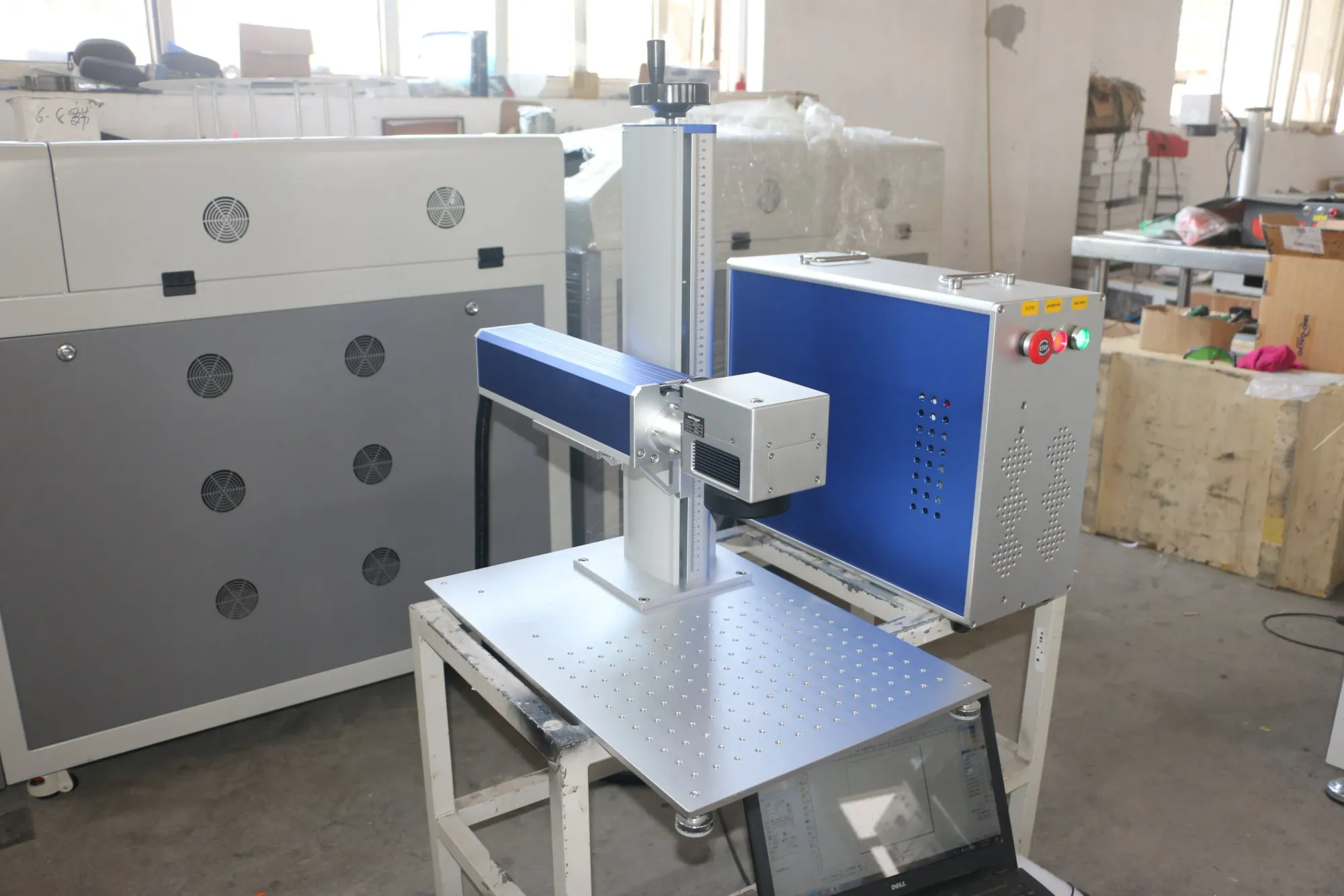 Профессиональный лазерный принтер для маркировки металла и неметалла 2