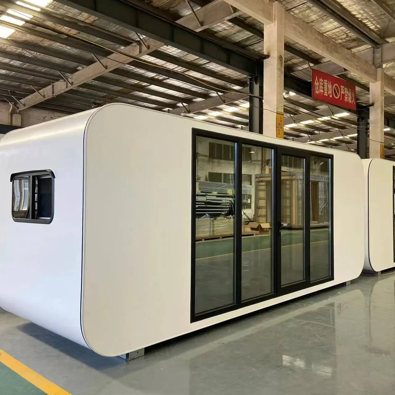 Роскошный модульный дом-кабина Apple