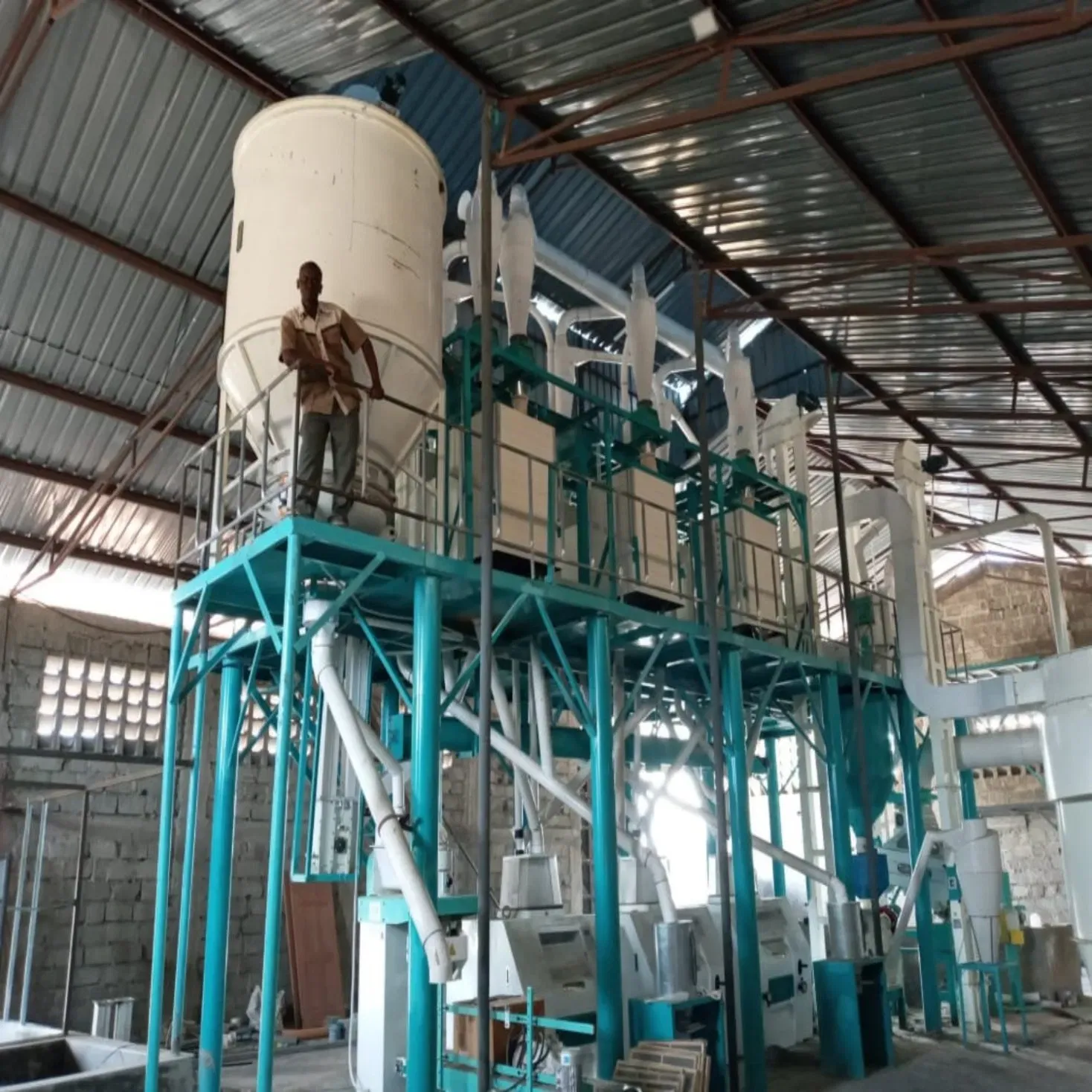 Профессиональная машина для переработки кукурузной муки 3