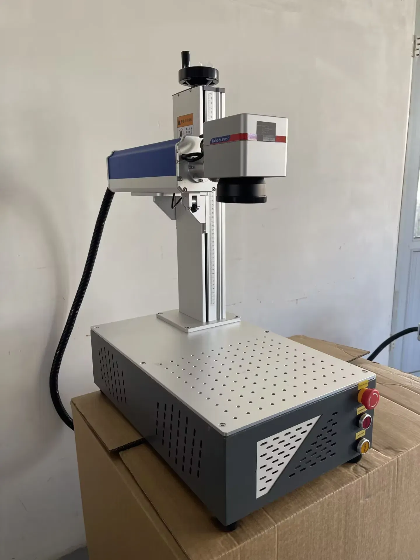 Профессиональная лазерная гравировальная машина для металлических ювелирных изделий 2