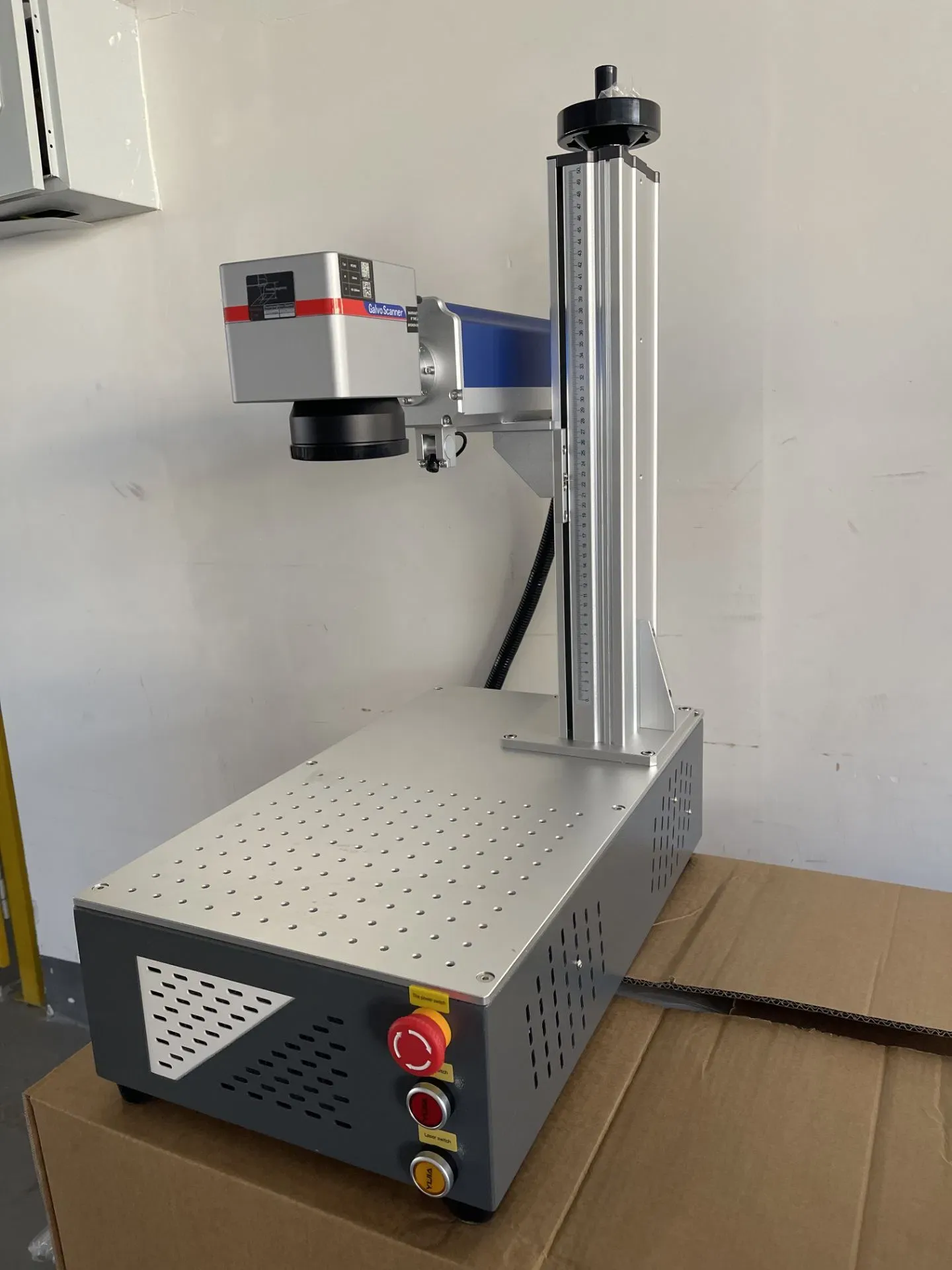 Профессиональная лазерная гравировальная машина для металлических ювелирных изделий 3