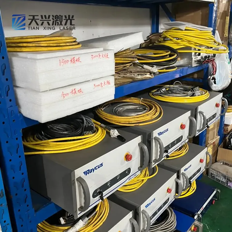 Одномодульный непрерывный волоконный лазер Max Laser Source MFSC-5000W-6000W 6