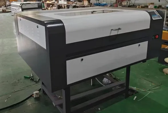 Профессиональный лазерный резак 6090 Reci 100W с Cw5200 ячеистым столом автофокусировки 2