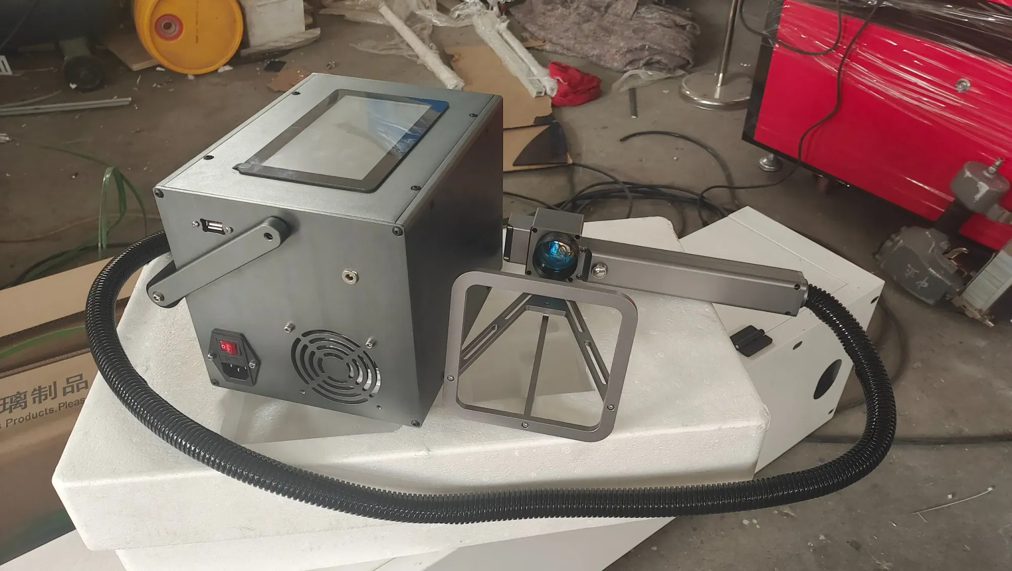 Профессиональный лазерный гравер 50W с волоконным лазером 3