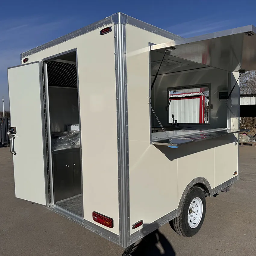 Полностью оборудованный кухонный фургон для хот-догов 6