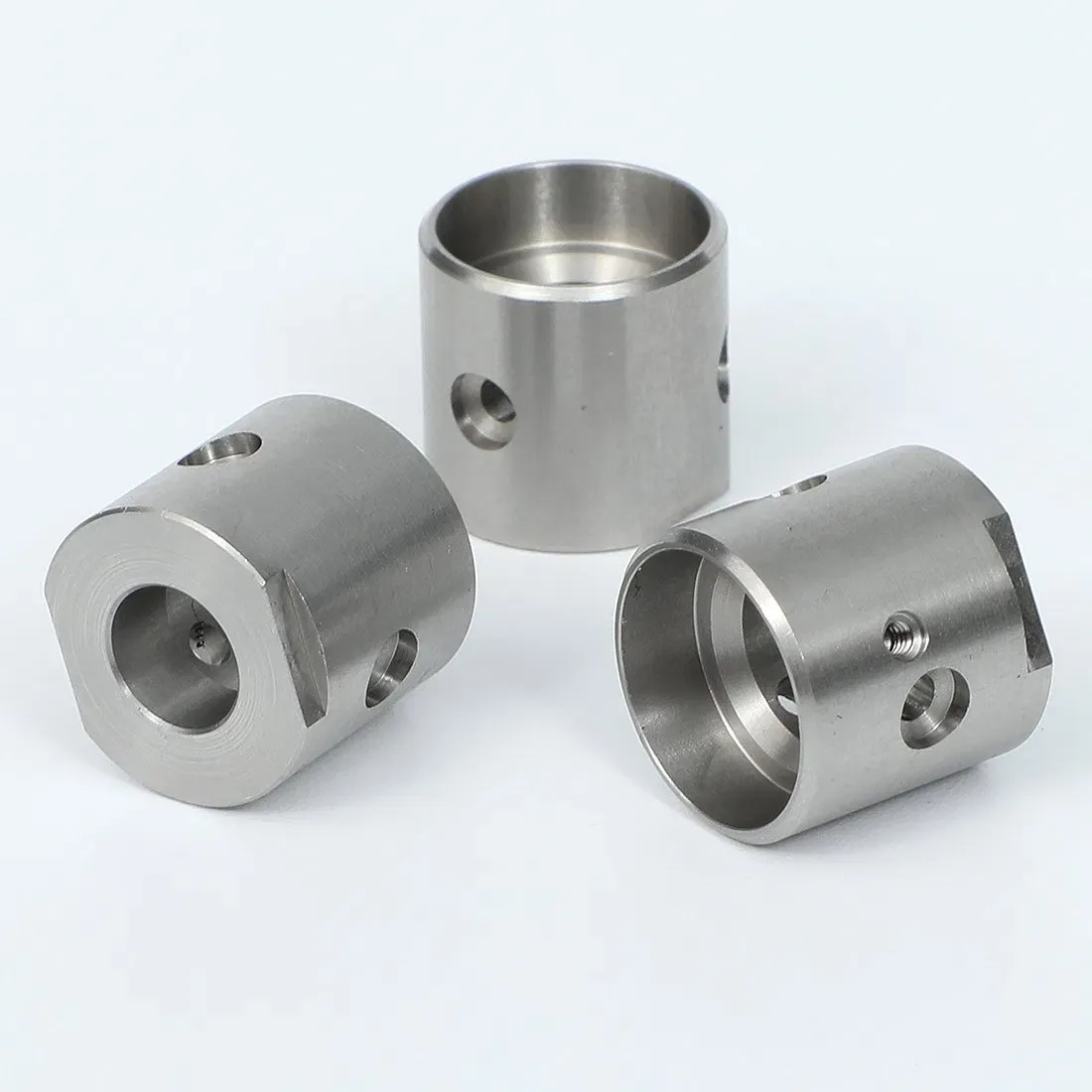 Прецизионная обработка металлических деталей из нержавеющей стали и латуни 3