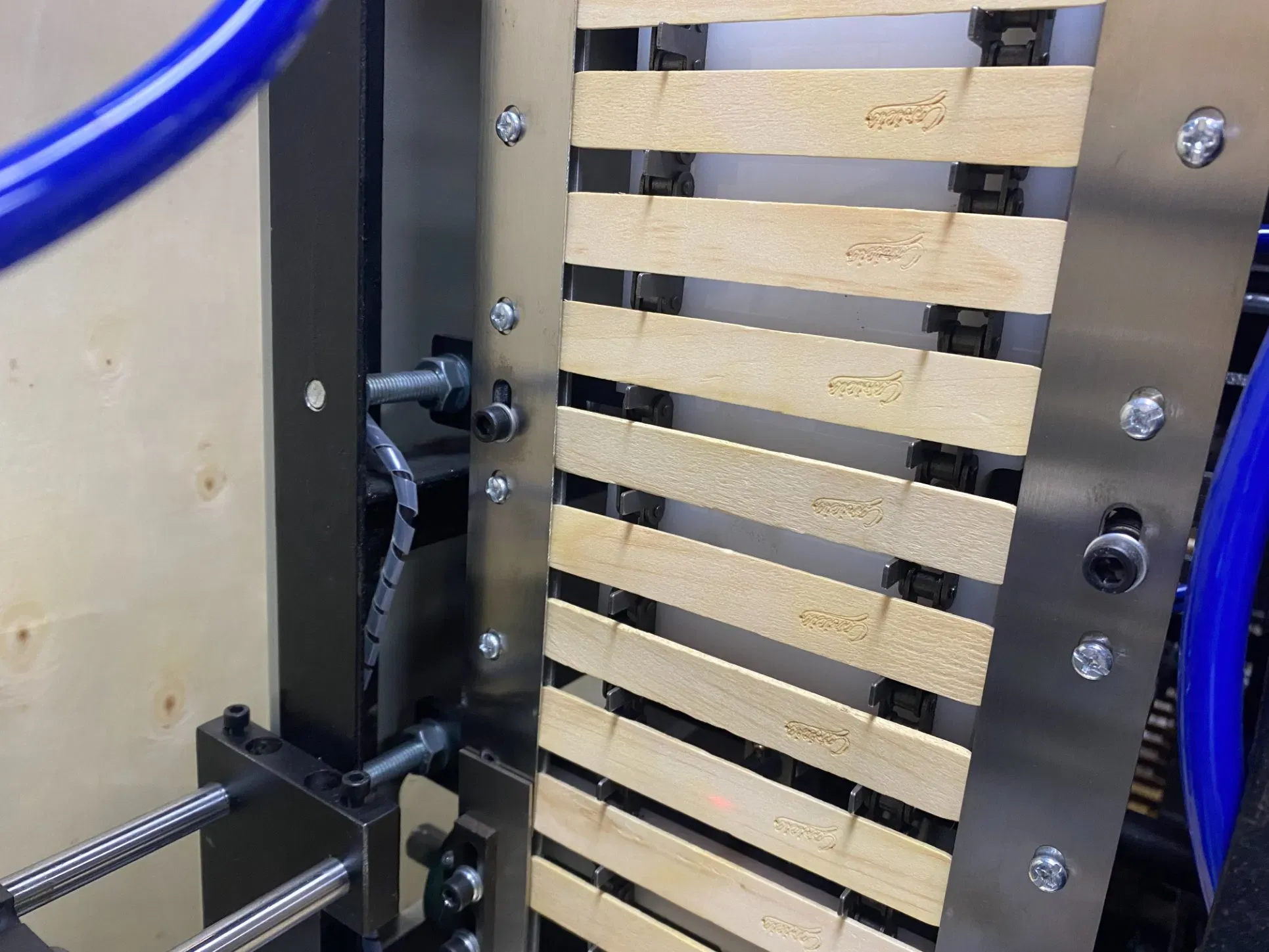 Профессиональная лазерная маркировка машины CO2 GSL3130 6