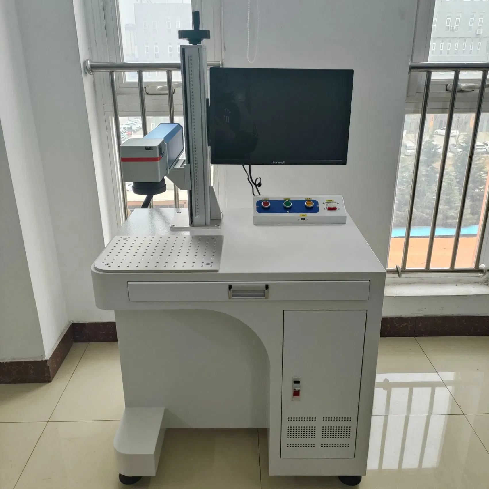 Профессиональная лазерная маркировочная машина XH-C-20W