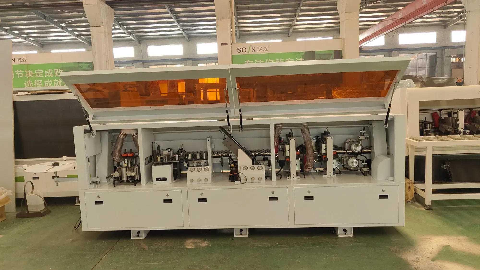 Автоматический кромкооблицовочный станок с предварительной фрезеровкой 2