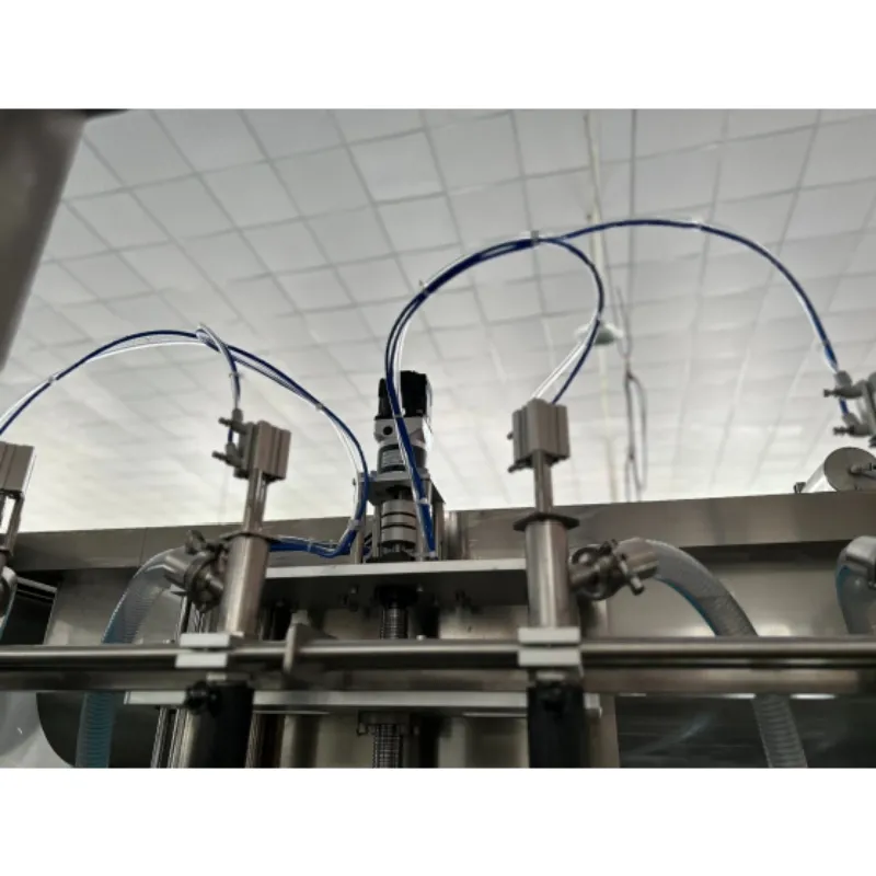 Полуавтоматическая машина для упаковки жидкостей с сенсорным управлением 5