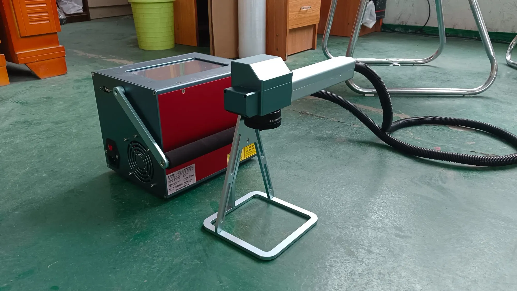 Профессиональный портативный ручной лазерный маркер Raycus Max большого формата с 2D подъемной платформой SG7110 4