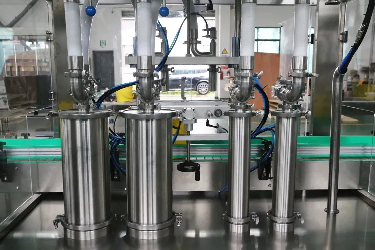 Автоматическая машина для заполнения и запечатывания 6