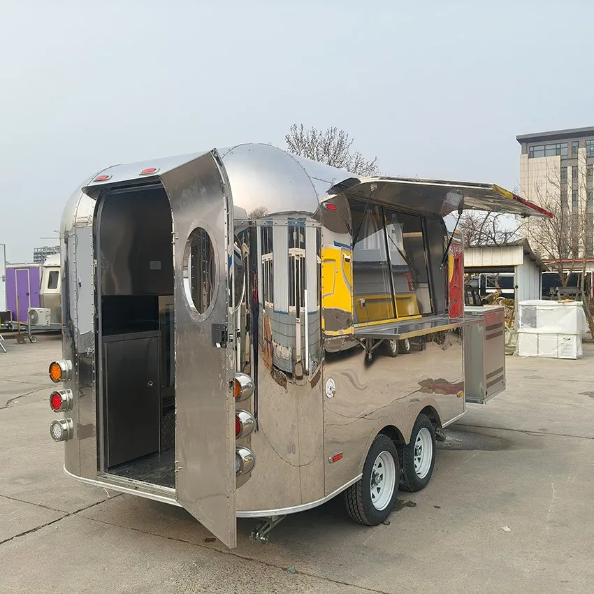 Полностью оборудованный прицеп для продажи еды Siristar