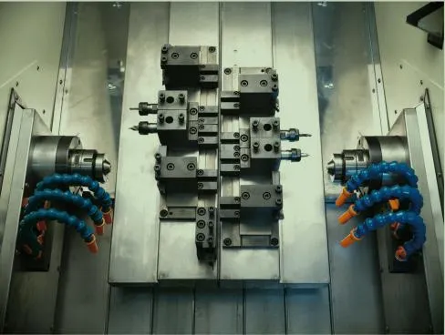 Скосная кровать автоматический ЧПУ токарный сверлильный шлифовальный фрезерный маршрутизатор металлообрабатывающий станок 4