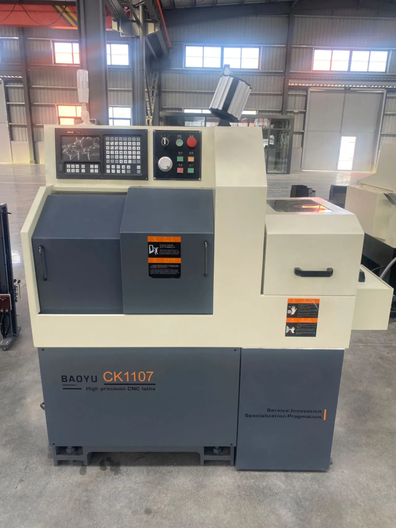 Малый 3-осевой токарный станок с ЧПУ для токарной и фрезерной обработки 5