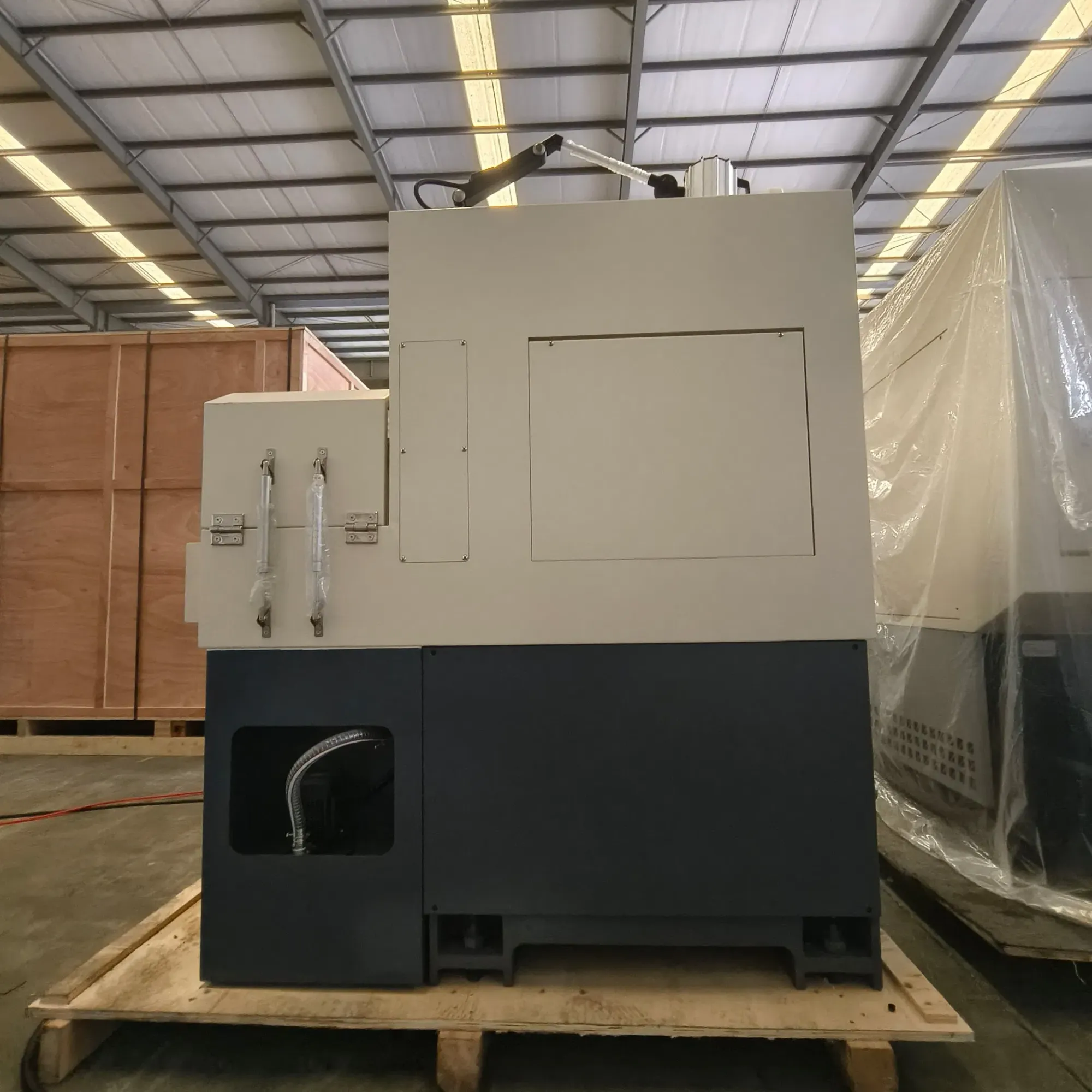 Малый 3-осевой токарный станок с ЧПУ для токарной и фрезерной обработки 6