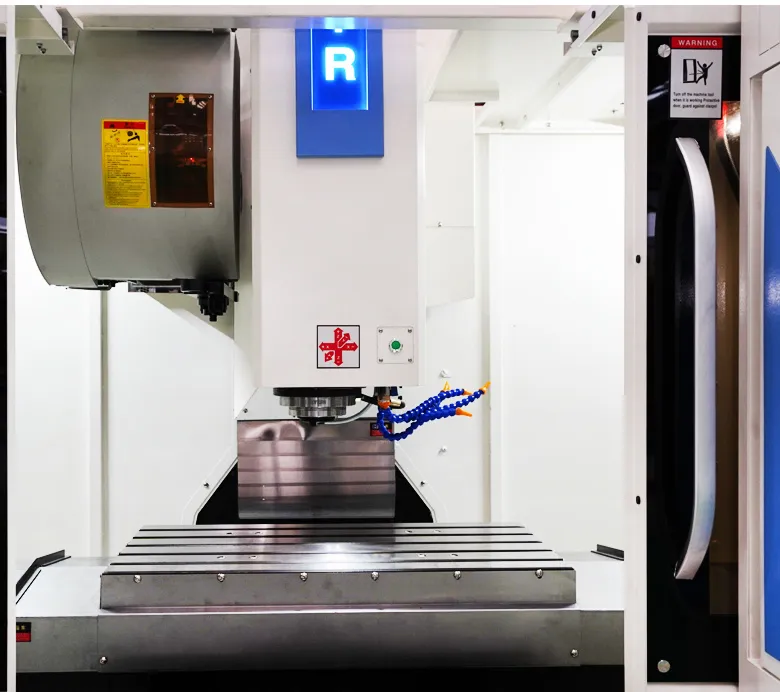 Малый вертикальный станок с ЧПУ XH 7126 3