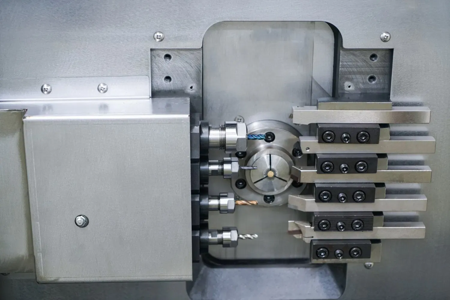 Малый металлический токарный станок CK1120 швейцарского типа с ЧПУ 3 оси 6