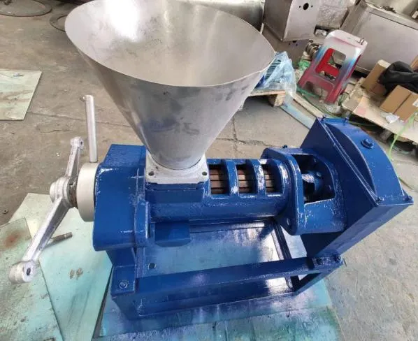 Маленький масляный пресс YS-68 3