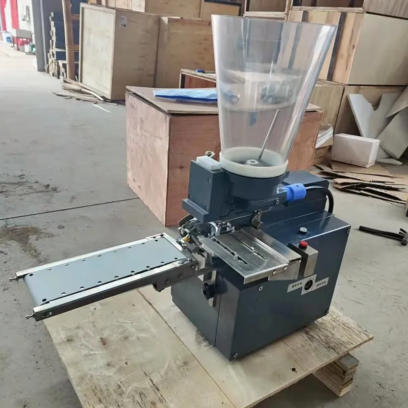 Полуавтоматическая машина для обертывания гёдза 3