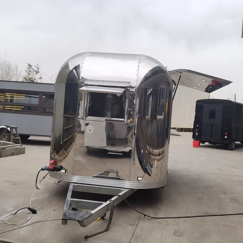 Мобильный прицеп для пищевых продуктов Siristar