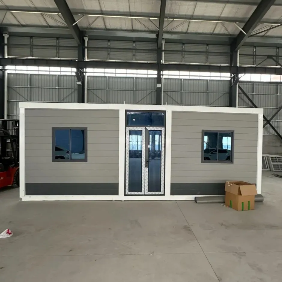 Съемный контейнерный дом с экономией пространства