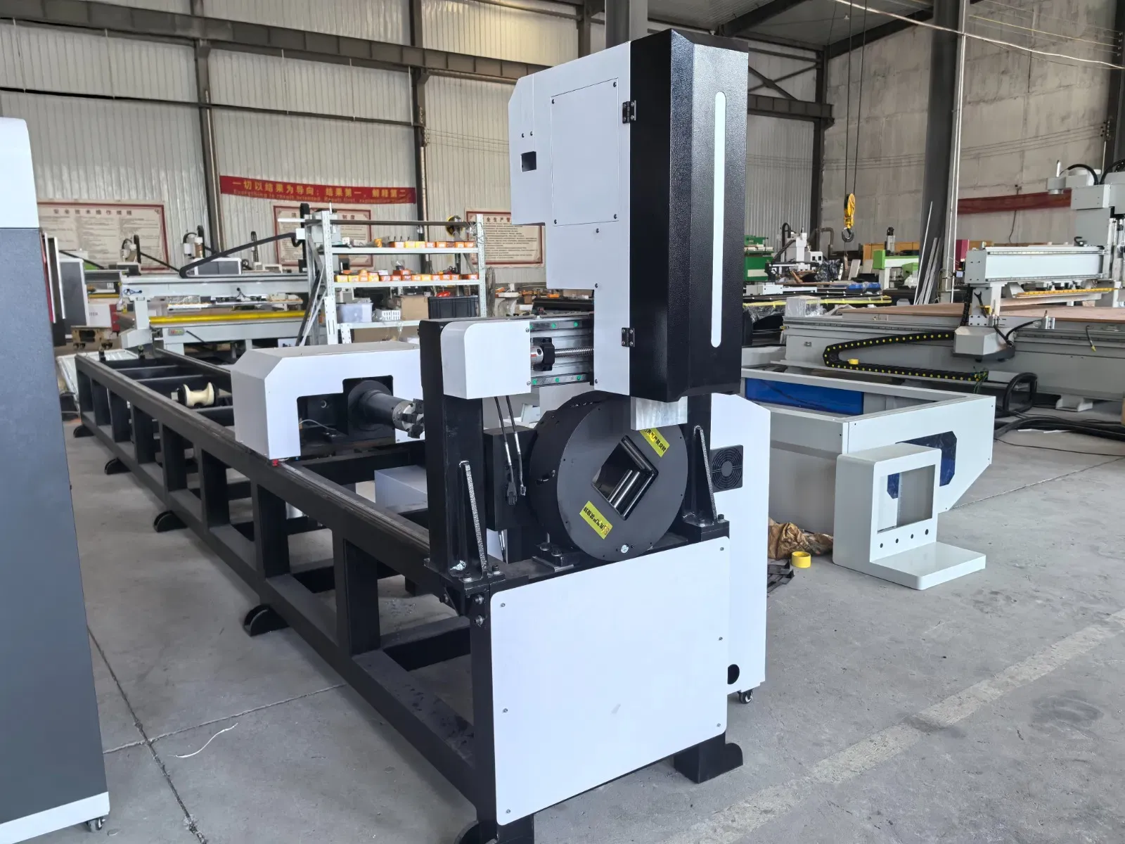 Профессиональный станок для лазерной резки квадратных труб 4